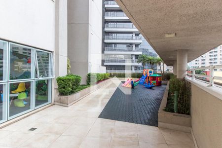 Apartamento à venda com 76m², 2 quartos e 2 vagasÁrea comum - Playground