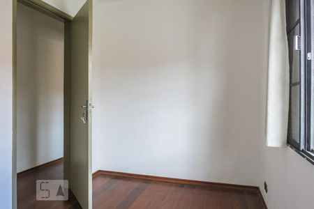Casa de condomínio à venda com 130m², 4 quartos e 2 vagas Casa de condomínio à venda com 130m², 4 quartos e 2 vagasQuarto 2