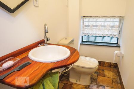 Lavabo de casa de condomínio à venda com 4 quartos, 130m² em Butantã, São Paulo