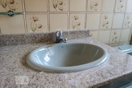 Casa de condomínio à venda com 130m², 4 quartos e 2 vagas Casa de condomínio à venda com 130m², 4 quartos e 2 vagasPia