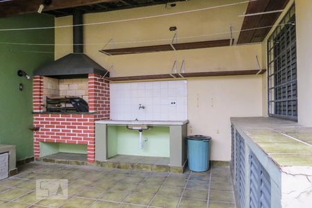 Casa de condomínio à venda com 130m², 4 quartos e 2 vagas Casa de condomínio à venda com 130m², 4 quartos e 2 vagasChurrasqueira
