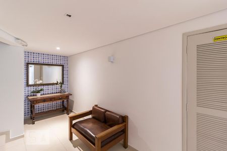 Apartamento para alugar com 76m², 2 quartos e 1 vagaHall social