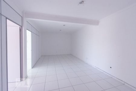 Sala e Cozinha de Apartamento com 2 quartos, 74m² Bairro Alto