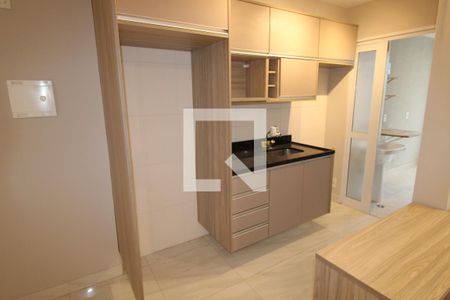 Sala/Cozinha de apartamento para alugar com 2 quartos, 65m² em Jardim Vazani, São Paulo