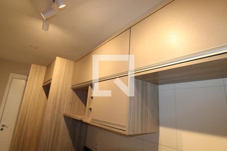 Sala/Cozinha de apartamento para alugar com 2 quartos, 65m² em Jardim Vazani, São Paulo
