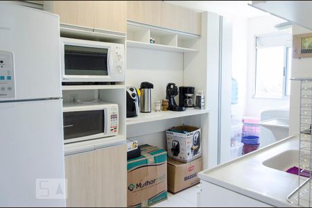 Cozinha de apartamento para alugar com 2 quartos, 44m² em Igara, Canoas