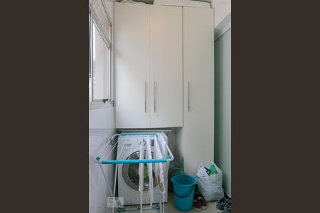 Apartamento à venda com 68m², 2 quartos e 1 vagaÁrea de Serviço