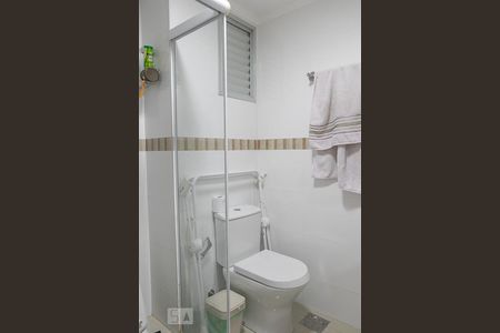 Banheiro de apartamento à venda com 2 quartos, 68m² em Centro, Diadema