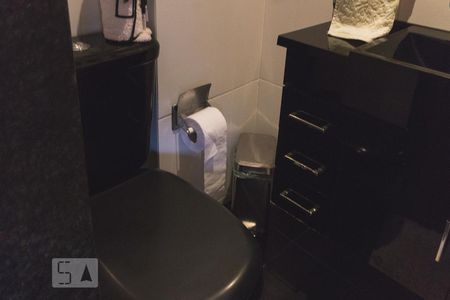 Apartamento para alugar com 320m², 6 quartos e 4 vagas Apartamento para alugar com 320m², 6 quartos e 4 vagasBanheiro Social