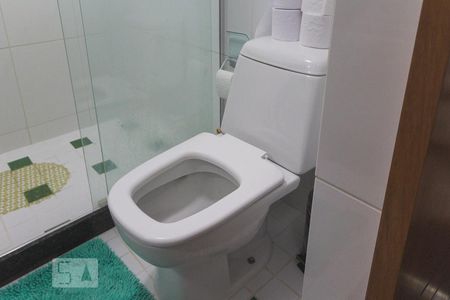 Apartamento para alugar com 320m², 6 quartos e 4 vagas Apartamento para alugar com 320m², 6 quartos e 4 vagasBanheiro