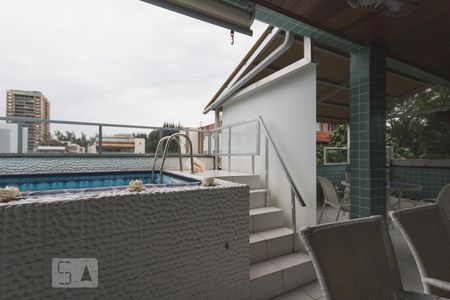 Apartamento para alugar com 320m², 6 quartos e 4 vagas Apartamento para alugar com 320m², 6 quartos e 4 vagasPiscina
