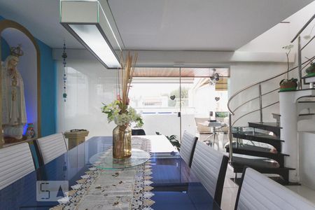 Apartamento para alugar com 320m², 6 quartos e 4 vagas Apartamento para alugar com 320m², 6 quartos e 4 vagasSala