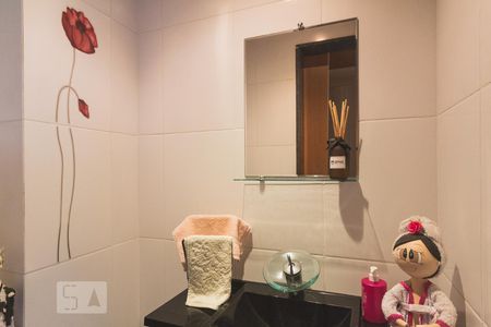 Apartamento para alugar com 320m², 6 quartos e 4 vagas Apartamento para alugar com 320m², 6 quartos e 4 vagasBanheiro Social