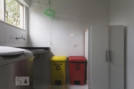 Apartamento para alugar com 320m², 6 quartos e 4 vagas Apartamento para alugar com 320m², 6 quartos e 4 vagasÁrea de Serviço