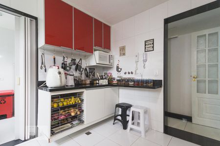 Apartamento para alugar com 320m², 6 quartos e 4 vagas Apartamento para alugar com 320m², 6 quartos e 4 vagasCozinha