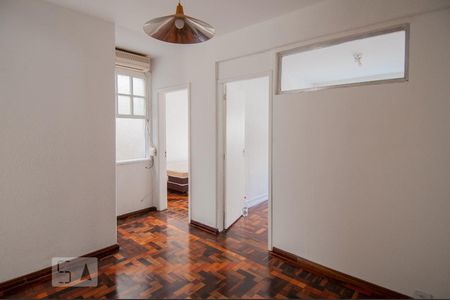 Sala de Apartamento com 2 quartos, 74m² Higienópolis
