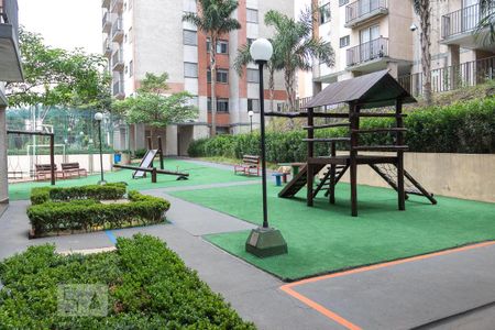 Apartamento à venda com 52m², 2 quartos e 1 vaga Apartamento à venda com 52m², 2 quartos e 1 vagaPlayground