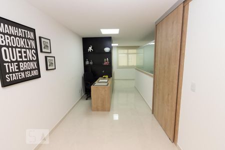 Apartamento à venda com 40m², 1 quarto e 1 vagaHome Offices