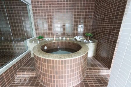 Apartamento à venda com 40m², 1 quarto e 1 vagaOfurô