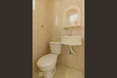 Apartamento à venda com 120m², 3 quartos e 2 vagas Apartamento à venda com 120m², 3 quartos e 2 vagasBanheiro de Serviço