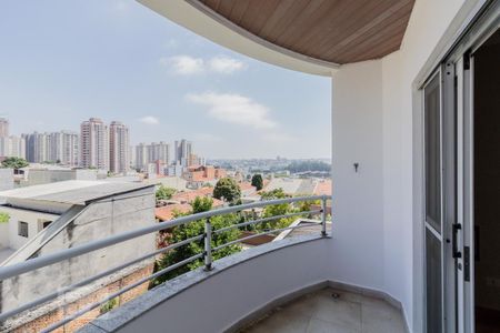 Apartamento à venda com 120m², 3 quartos e 2 vagas Apartamento à venda com 120m², 3 quartos e 2 vagasVaranda