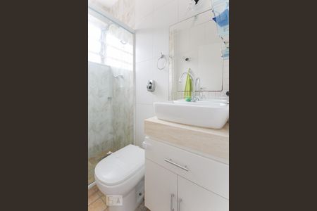 Apartamento à venda com 75m², 3 quartos e 1 vaga Apartamento à venda com 75m², 3 quartos e 1 vagaBanheiro