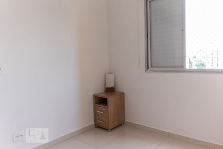 Quarto 1 de apartamento para alugar com 3 quartos, 60m² em Jardim Vergueiro, São Paulo