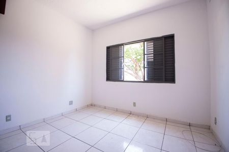 quarto 2 de casa à venda com 3 quartos, 147m² em Vila Lemos, Campinas