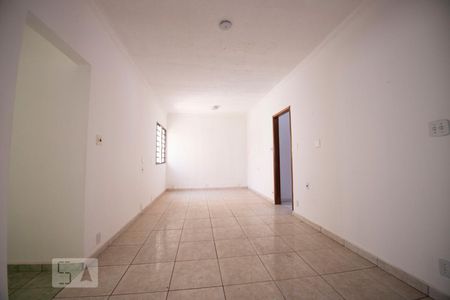 sala de casa para alugar com 3 quartos, 146m² em Vila Lemos, Campinas