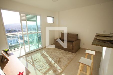 Sala de apartamento à venda com 1 quarto, 36m² em Taquara, Rio de Janeiro