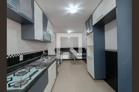 Apartamento à venda com 330m², 3 quartos e 2 vagasCozinha e Área de Serviço