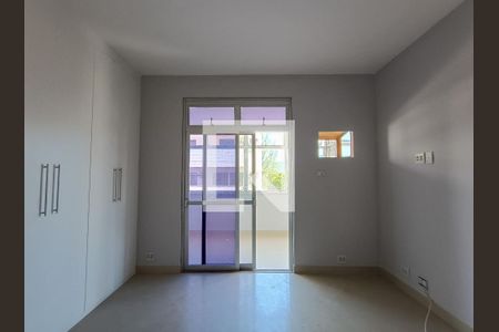 Apartamento à venda com 330m², 3 quartos e 2 vagasSuíte