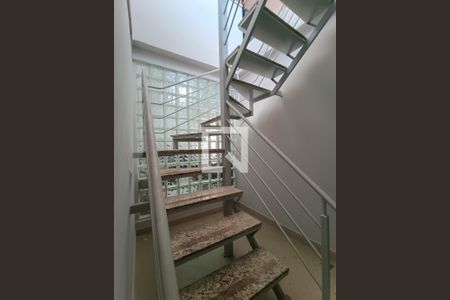 Escada de apartamento à venda com 3 quartos, 330m² em Recreio dos Bandeirantes, Rio de Janeiro