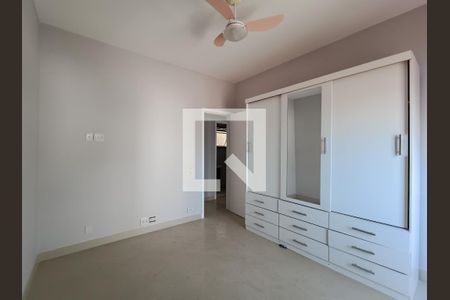 Apartamento à venda com 330m², 3 quartos e 2 vagasQuarto 2