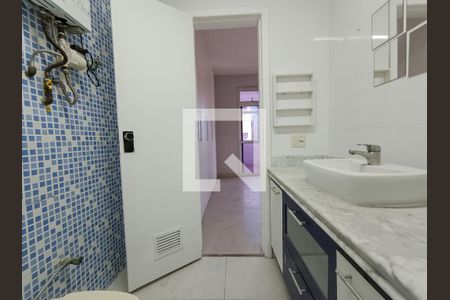 Apartamento à venda com 330m², 3 quartos e 2 vagasBanheiro da Suíte