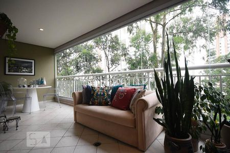 Varanda de apartamento para alugar com 3 quartos, 122m² em Vila Andrade, São Paulo