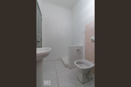 Banheiro de apartamento à venda com 1 quarto, 43m² em Ramos, Rio de Janeiro
