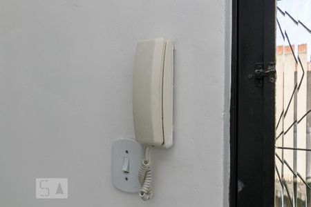 Interfone de apartamento à venda com 1 quarto, 43m² em Ramos, Rio de Janeiro