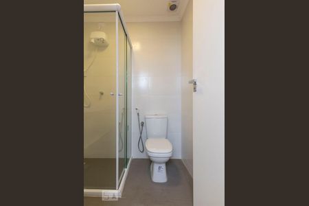 Banheiro Social de apartamento para alugar com 2 quartos, 73m² em Mirandópolis, São Paulo