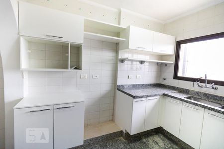 Apartamento à venda com 150m², 3 quartos e 2 vagasCozinha