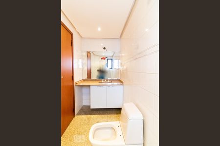 Apartamento à venda com 150m², 3 quartos e 2 vagasBanheiro da Suíte 1