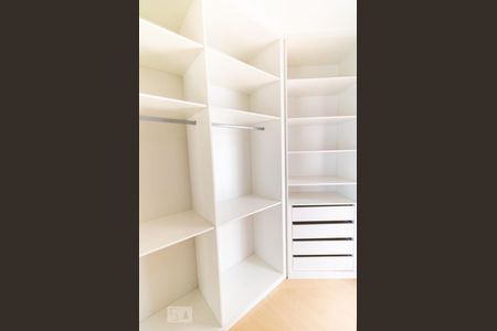 Apartamento à venda com 150m², 3 quartos e 2 vagasCloset da Suíte 3