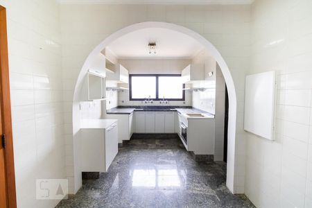 Apartamento à venda com 150m², 3 quartos e 2 vagasCozinha