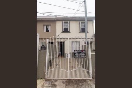 Casa para alugar com 100m², 3 quartos e 1 vagaFachada