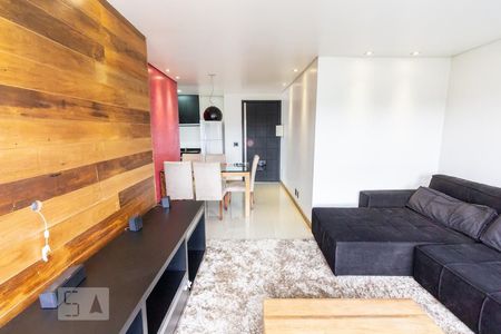 Apartamento à venda com 70m², 2 quartos e 1 vaga Apartamento à venda com 70m², 2 quartos e 1 vagaSala