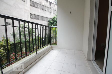 Apartamento para alugar com 80m², 3 quartos e 2 vagasVaranda