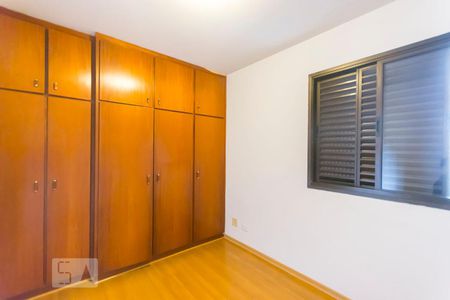 Quarto 02 de apartamento à venda com 3 quartos, 84m² em Vila Olímpia, São Paulo