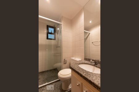 Apartamento para alugar com 78m², 2 quartos e 2 vagas Apartamento para alugar com 78m², 2 quartos e 2 vagasBanheiro