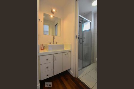 Apartamento para alugar com 52m², 2 quartos e 1 vaga Apartamento para alugar com 52m², 2 quartos e 1 vagaBanheiro