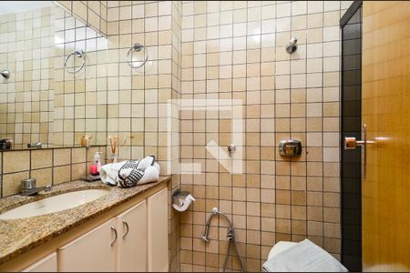 Banheiro da Suíte de apartamento para alugar com 1 quarto, 55m² em Funcionários, Belo Horizonte